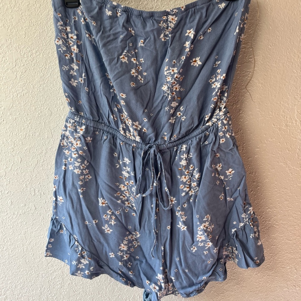 La Hearts Blue Floral Patterned Garment